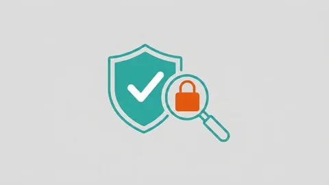 Ilustración de un escudo con marca de verificación y una lupa inspeccionando un candado